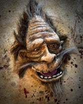 Bigfoot Jaw Swinging Wall Creeper