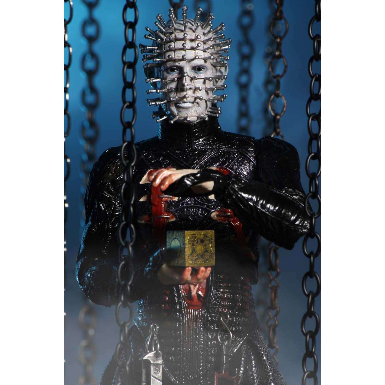 Hellraiser: 7″ Scale Ultimate Pinhead Collectible Action Figure