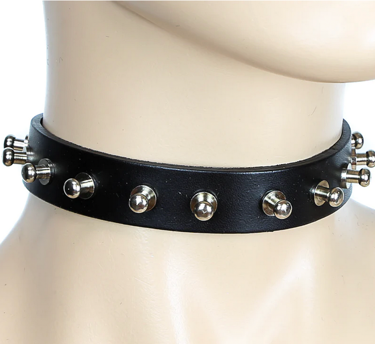 3/4" Wide Black Leather Choker with One Row Ball Spikes