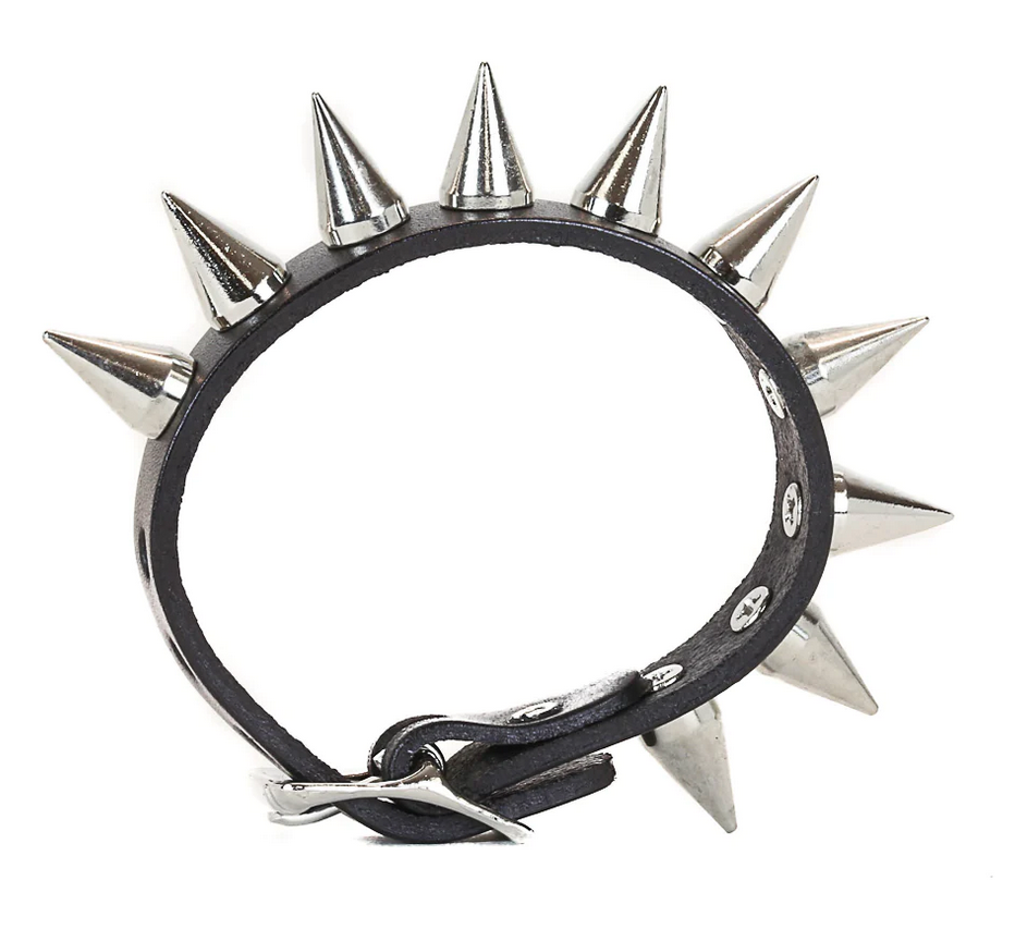 1/2" Wide Leather Buckle Bracelet with 1 Row Small Cone Spike