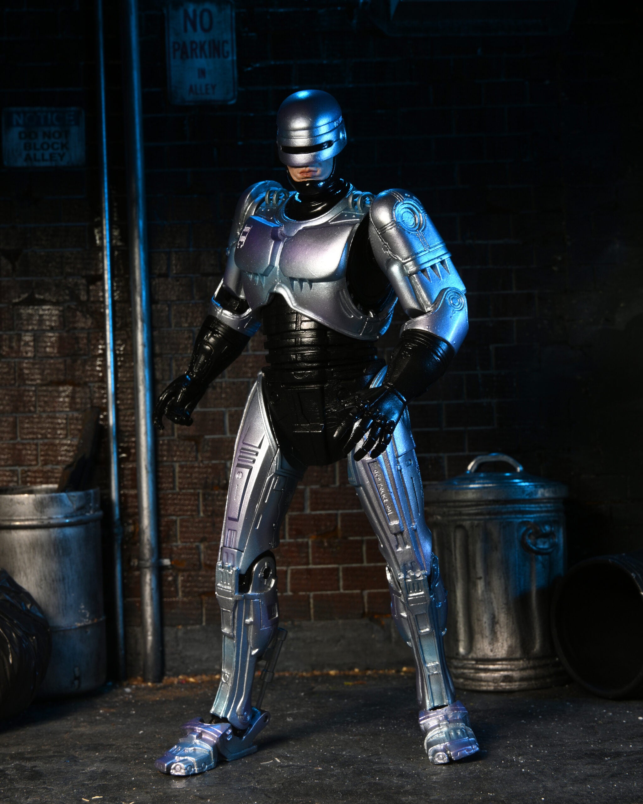RoboCop: 7" Ultimate RoboCop Collectible Action Figure