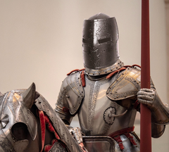 Knight Adult Box Helmet