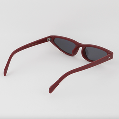 Joyce Retro Sharp Cat Eye Sunglasses