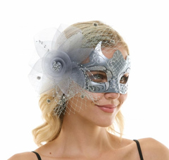 Martina Veil Fascinator Mask