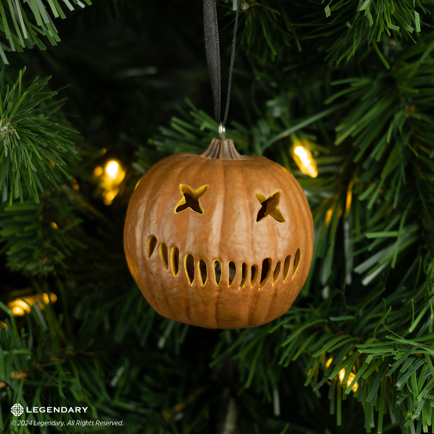 Trick r' Treat: Light Up Pumpkin Ornament