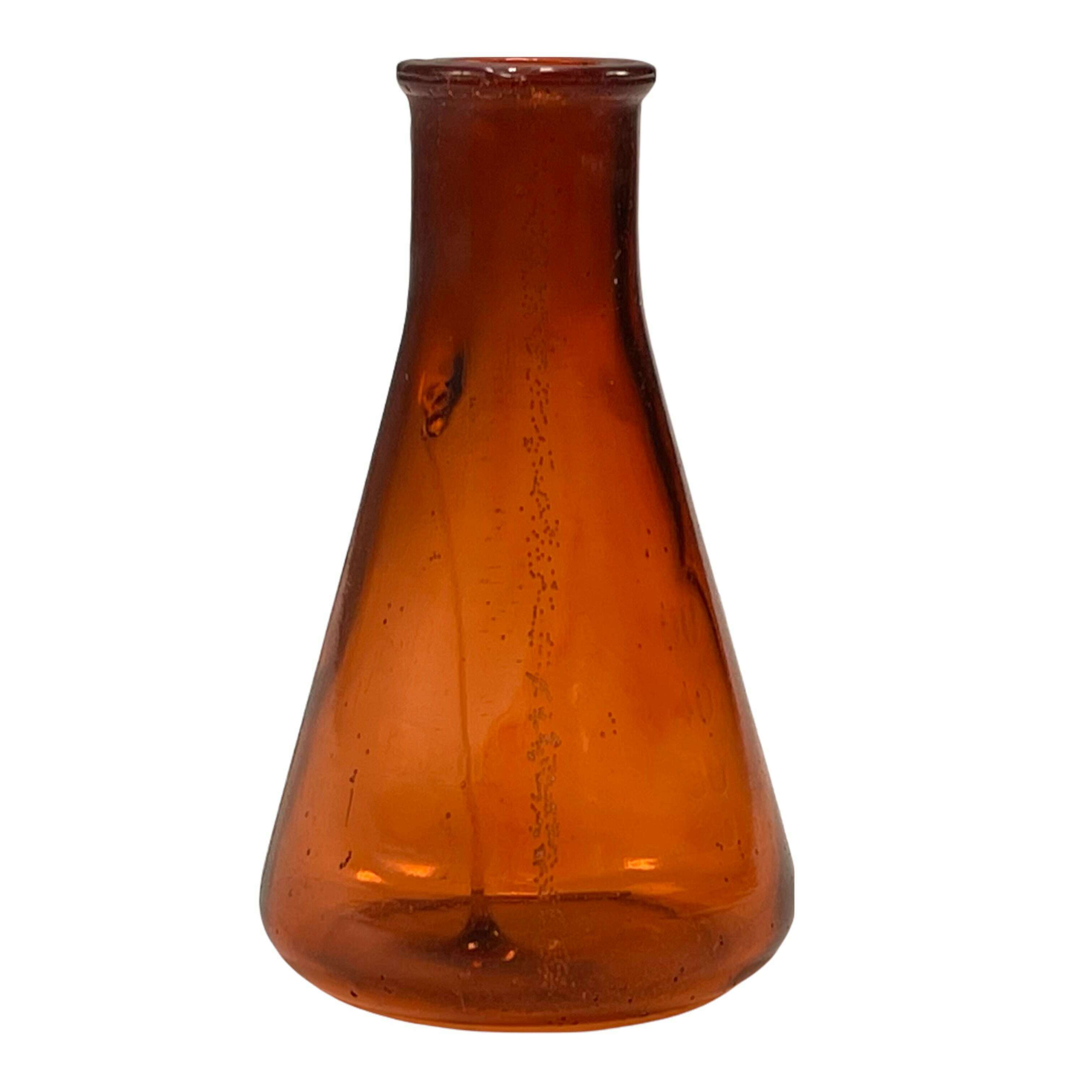 Breakaway Triangular Beaker Prop – AbracadabraNYC