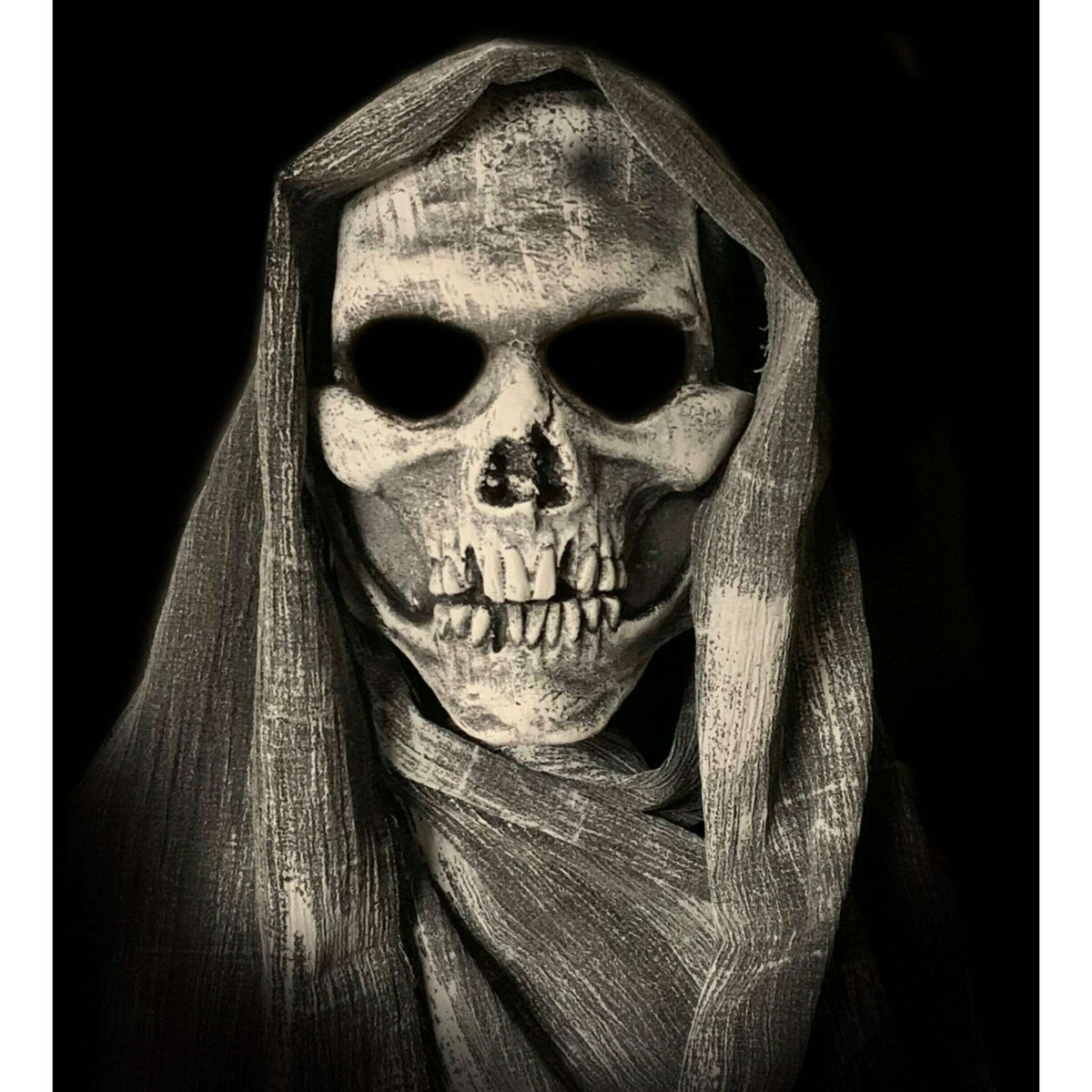 Concrete Reaper Skull Statue Latex Mask