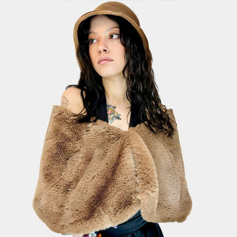 Elegant Flapper Faux Fur Cape – AbracadabraNYC