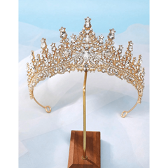 Gold and Silver Points Crown