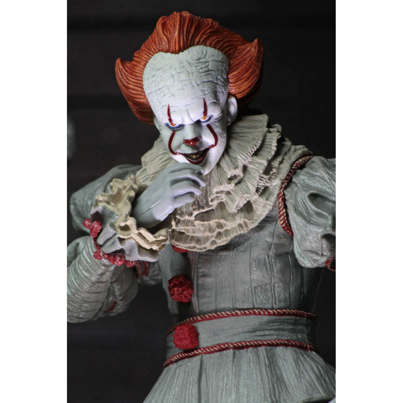 IT: 7" Ultimate Pennywise Collectible Action Figure