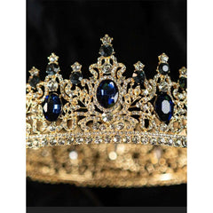 Onyx Studded Gold King Crown