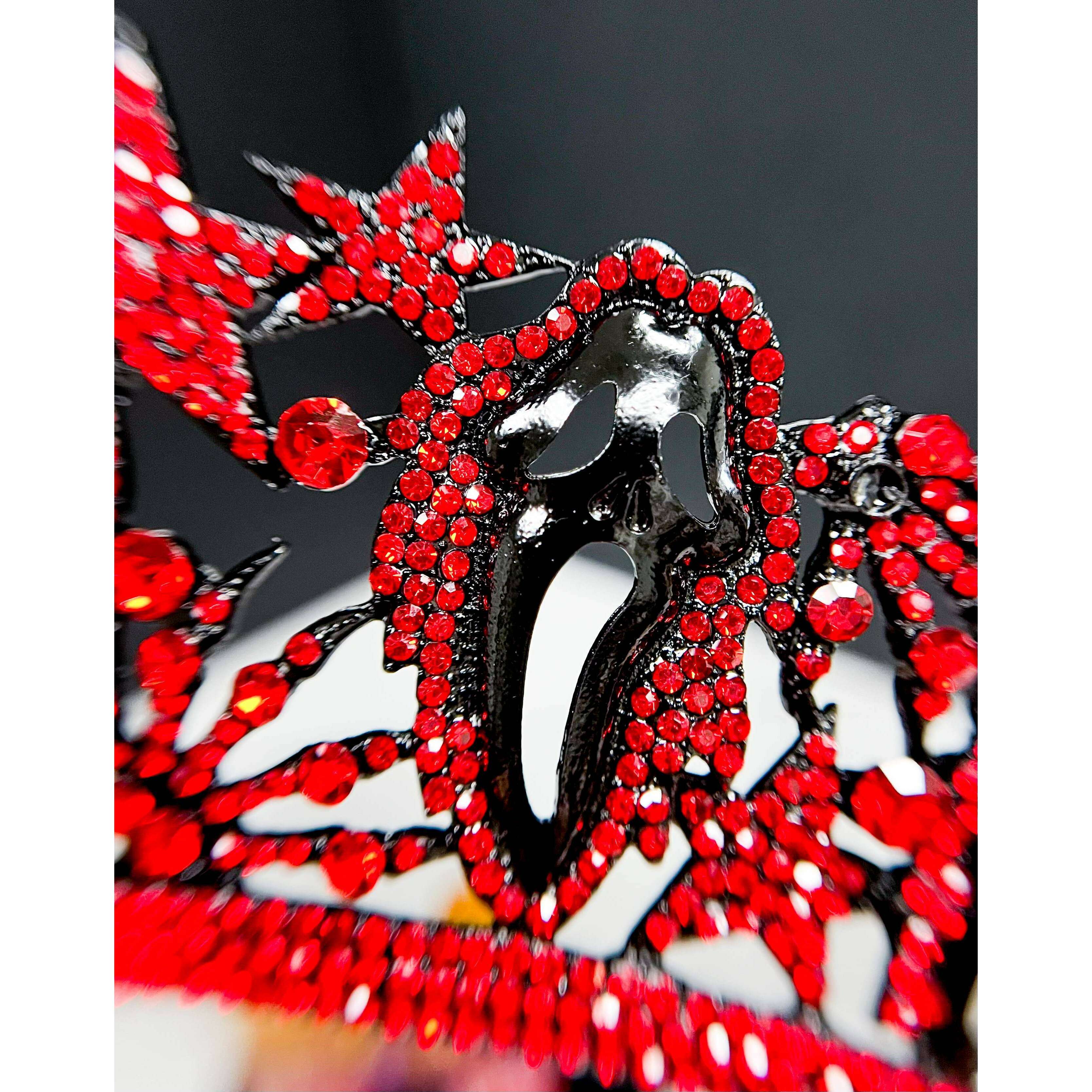 Red Scream Queen Star Crown