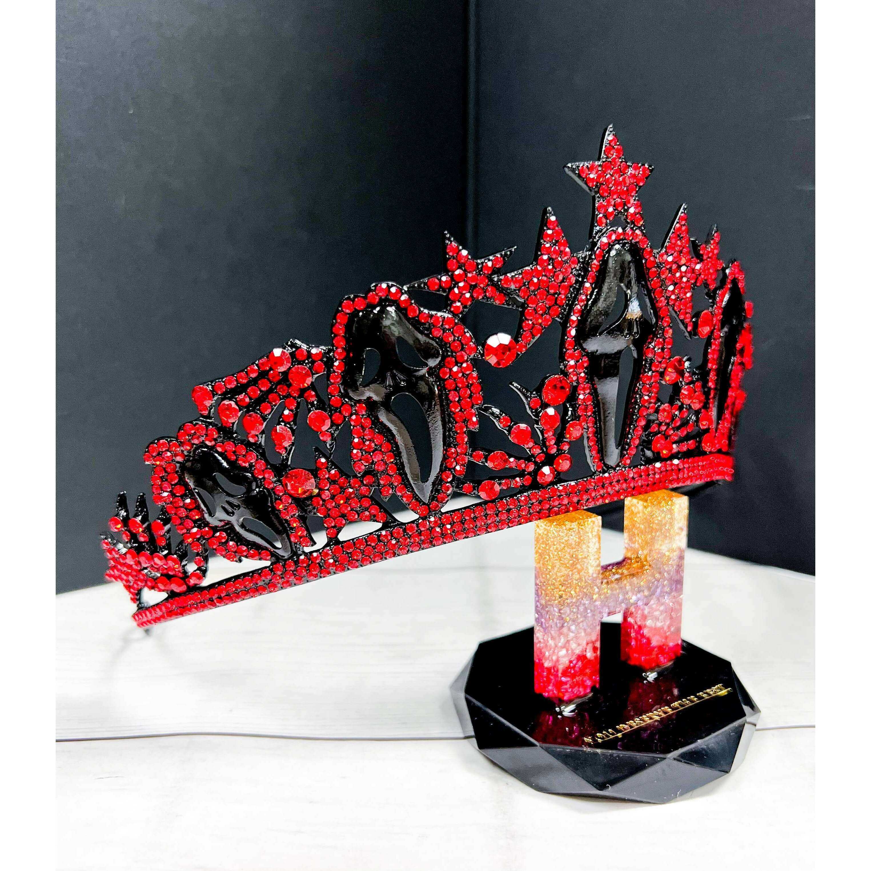 Red Scream Queen Star Crown