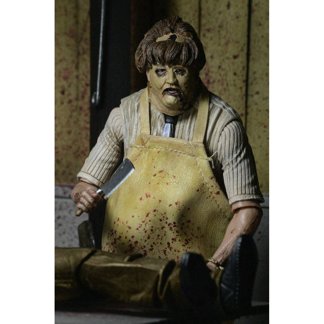 Texas Chainsaw Masacre Ultimate Leatherface Action Figure - Figura da collezione di terrore mobile con accessori, circa 18 cm - licenza ufficiale - per fan, collezionisti e amanti Texas Chainsaw Masacre Ultimate Leatherface Action Figure - Figura da collezione di terrore mobile con accessori, circa 18 cm - licenza ufficiale - per fan, collezionisti e amanti