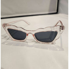 Wavy Cat Eye Frame Sunglasses