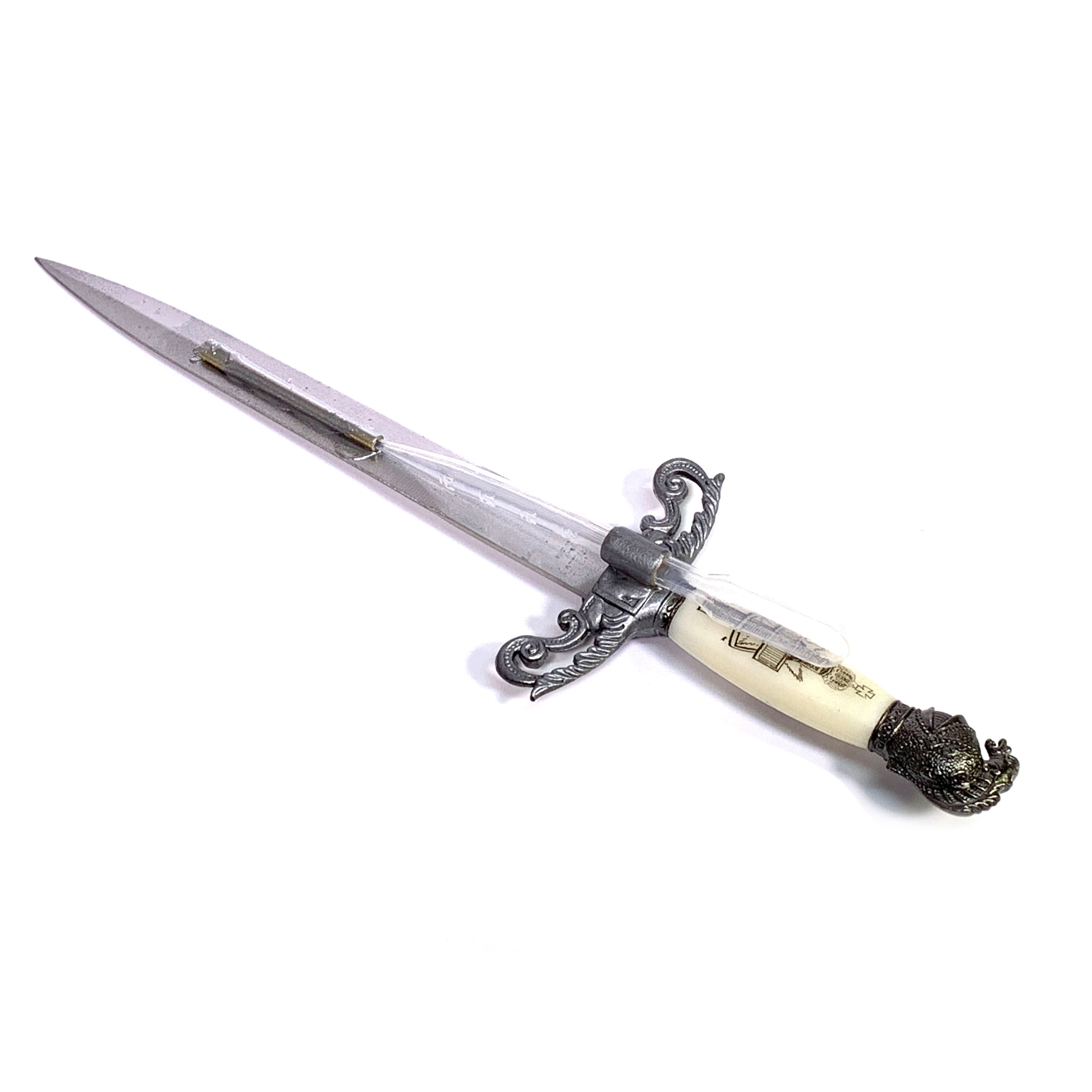Blood Emitting Metal Medieval Dagger Prop with Special FX Rig