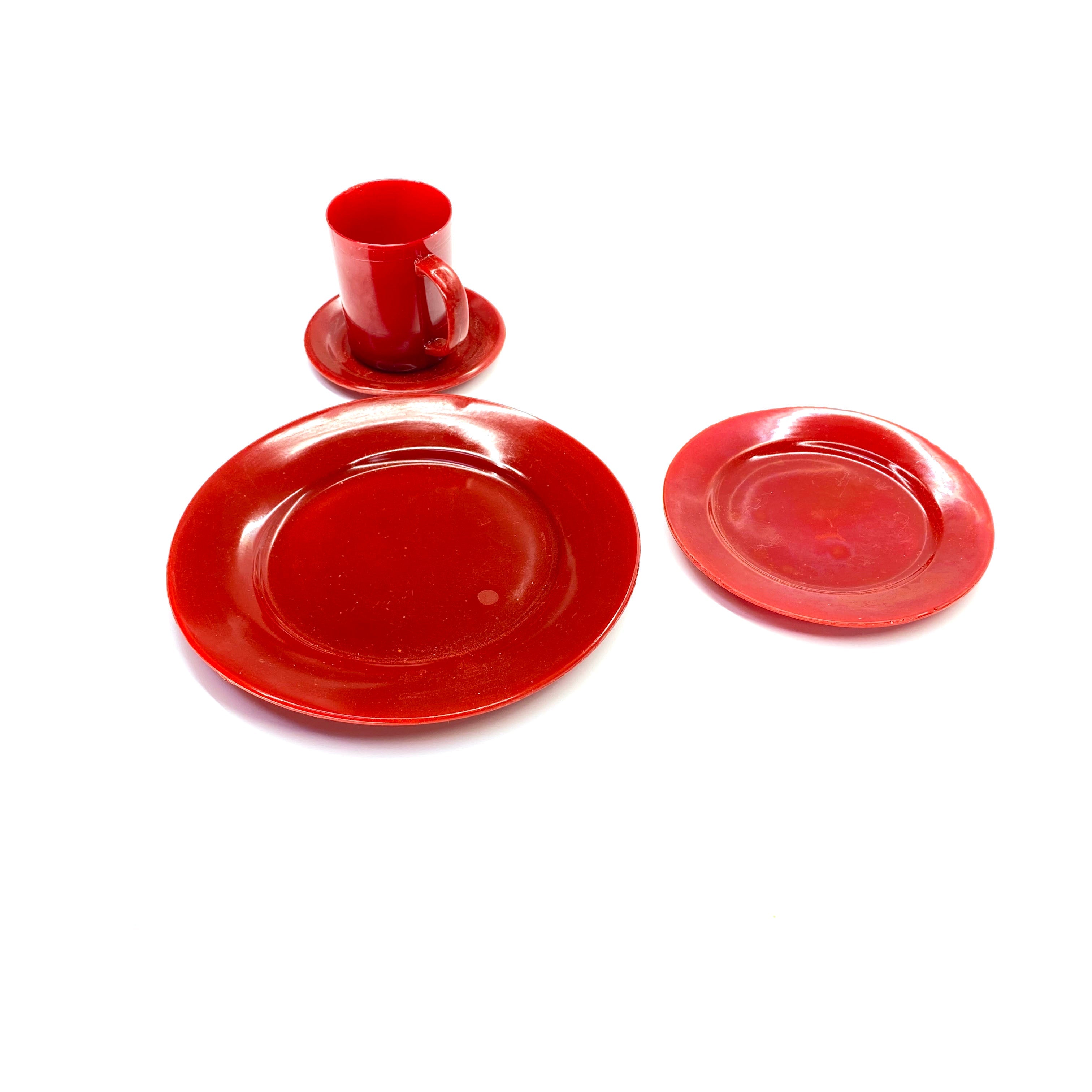 SMASHProps Breakaway 4 Piece Place Setting - RED opaque - Red,Opaque