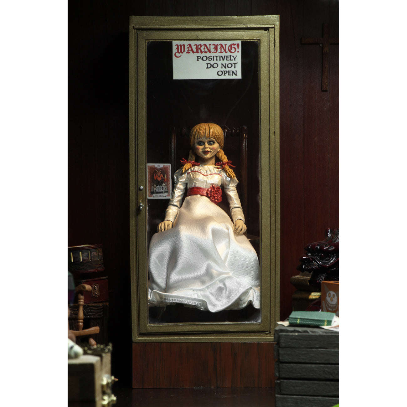 The Conjuring Universe: 7” Scale Ultimate Annabelle Collectible Action Figure