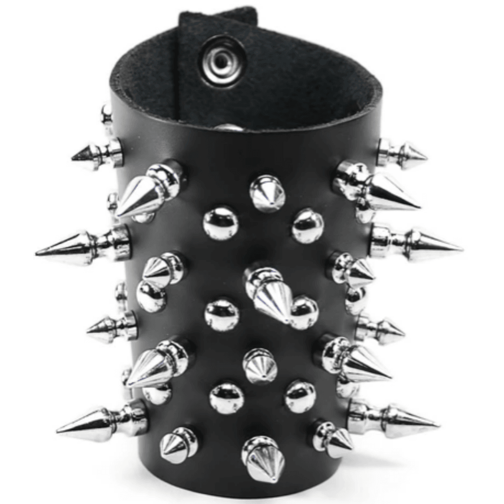 4’’ Curve Bracelet with Round Spkes and Studs