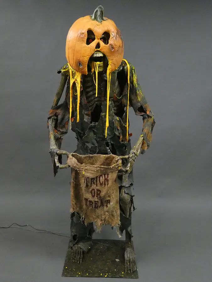 Trick or Treater Animated Prop