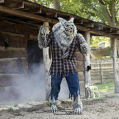 7.5' Hulking Werewolf Animated Prop – AbracadabraNYC